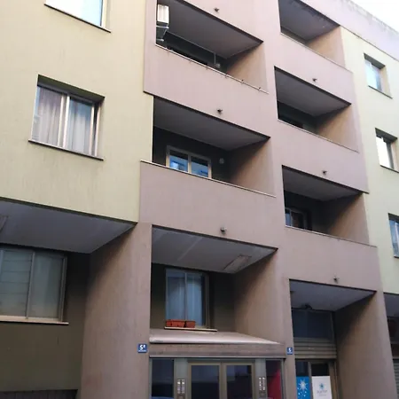 My Happy Place Apartment *